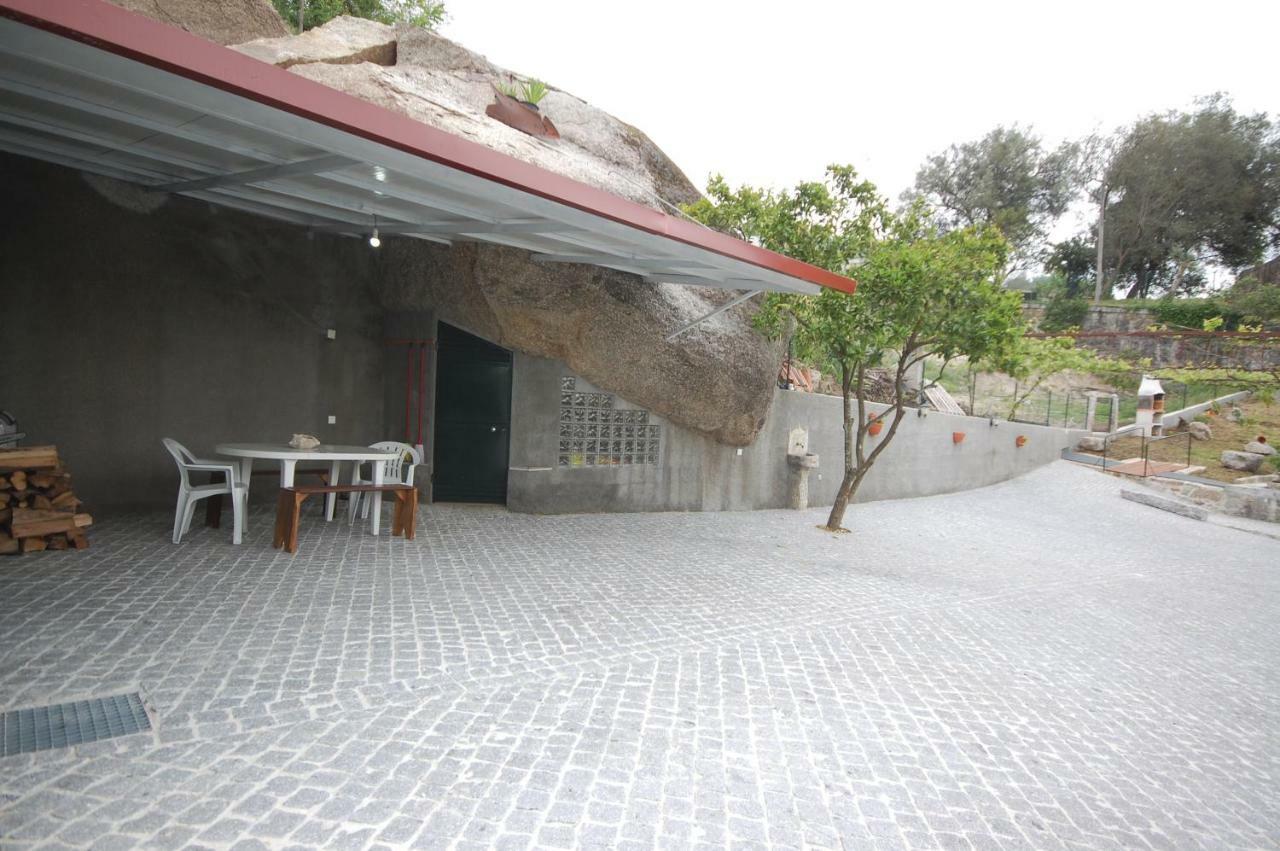 Casa Da Ramada - Water Spa Tank With Running Natural Spring Water - By Bedzy Braga Exterior foto